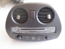Mitsubishi - CD PLAYER - 8701A156